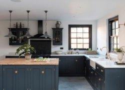 2 bedrooms and large kitchen need painting *Demo*